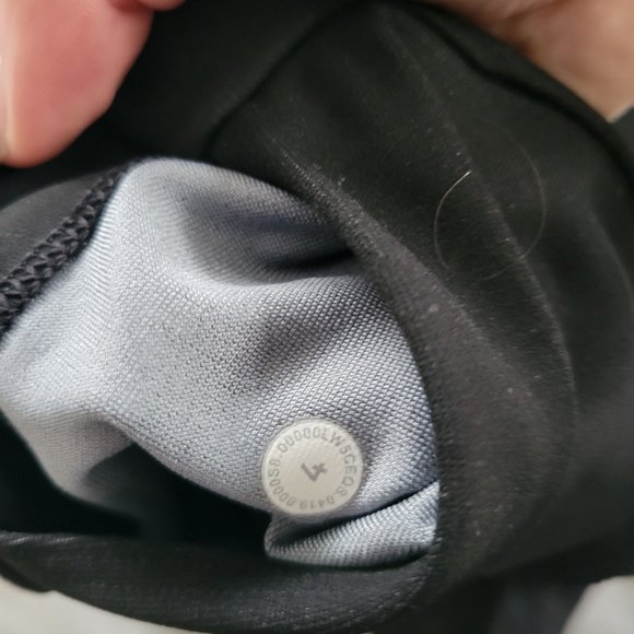 Mapped Out High-Rise Tight 28" size 4 - Picture 7 of 7